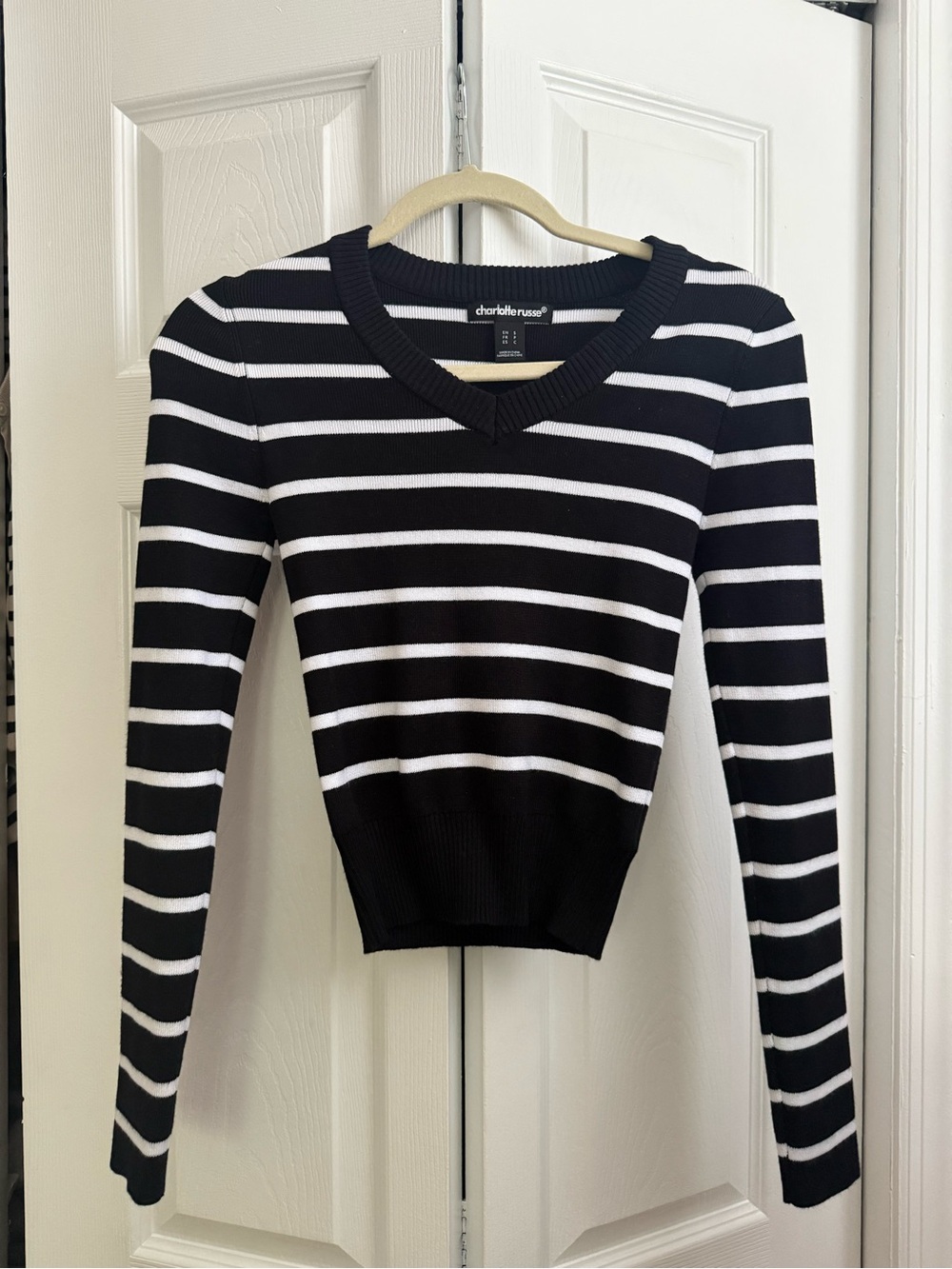 Charlotte Russe Black and White Striped V-Neck Long Sleeve Sweater